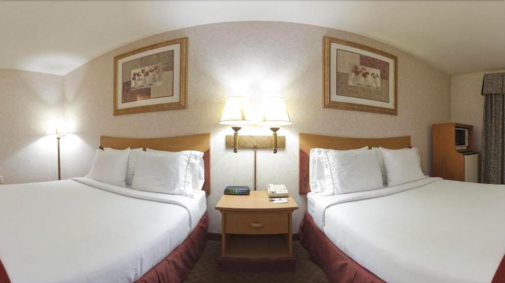 Holiday Inn Express & Suites Tracy By Ihg Εξωτερικό φωτογραφία