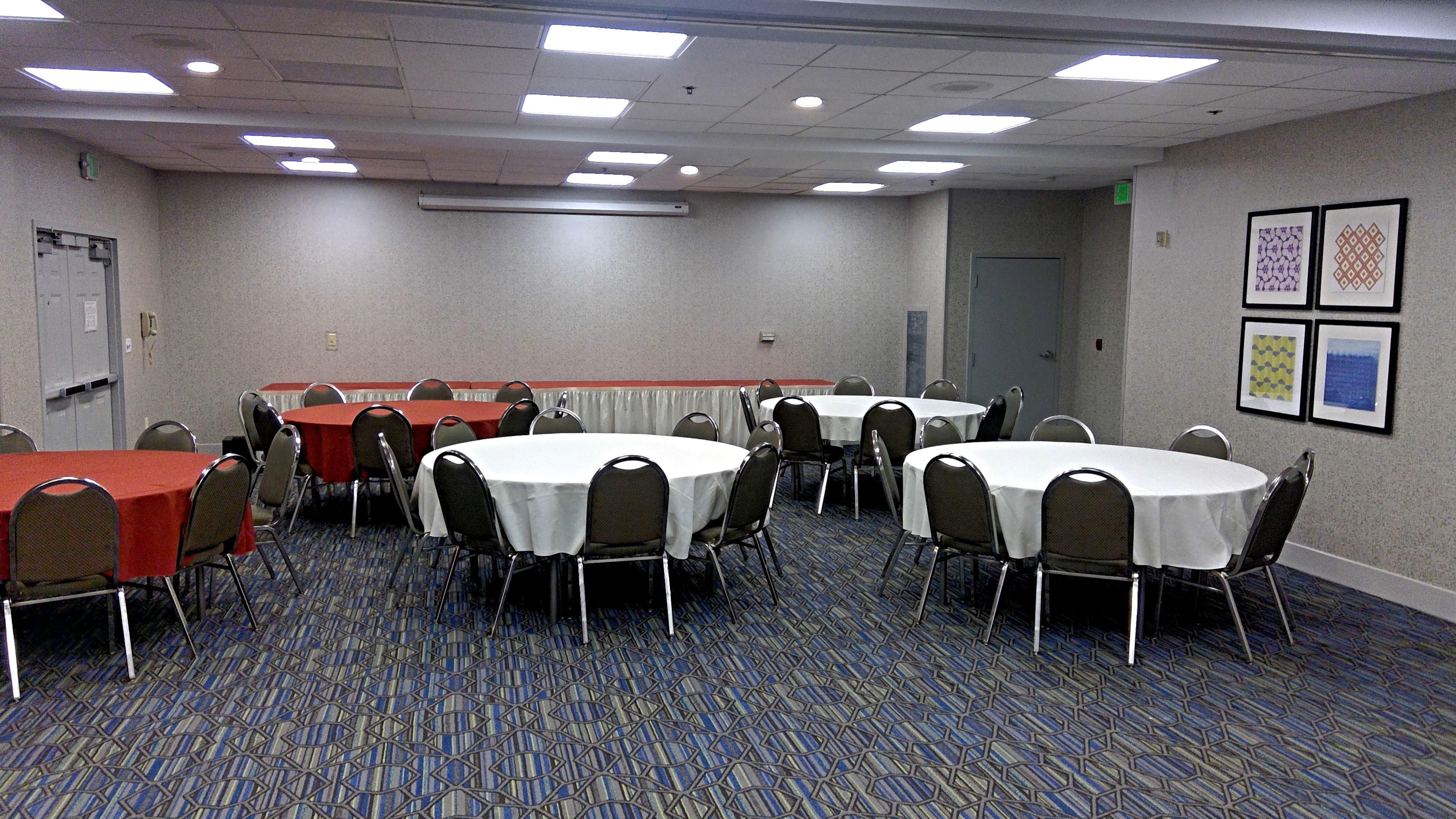 Holiday Inn Express & Suites Tracy By Ihg Εξωτερικό φωτογραφία