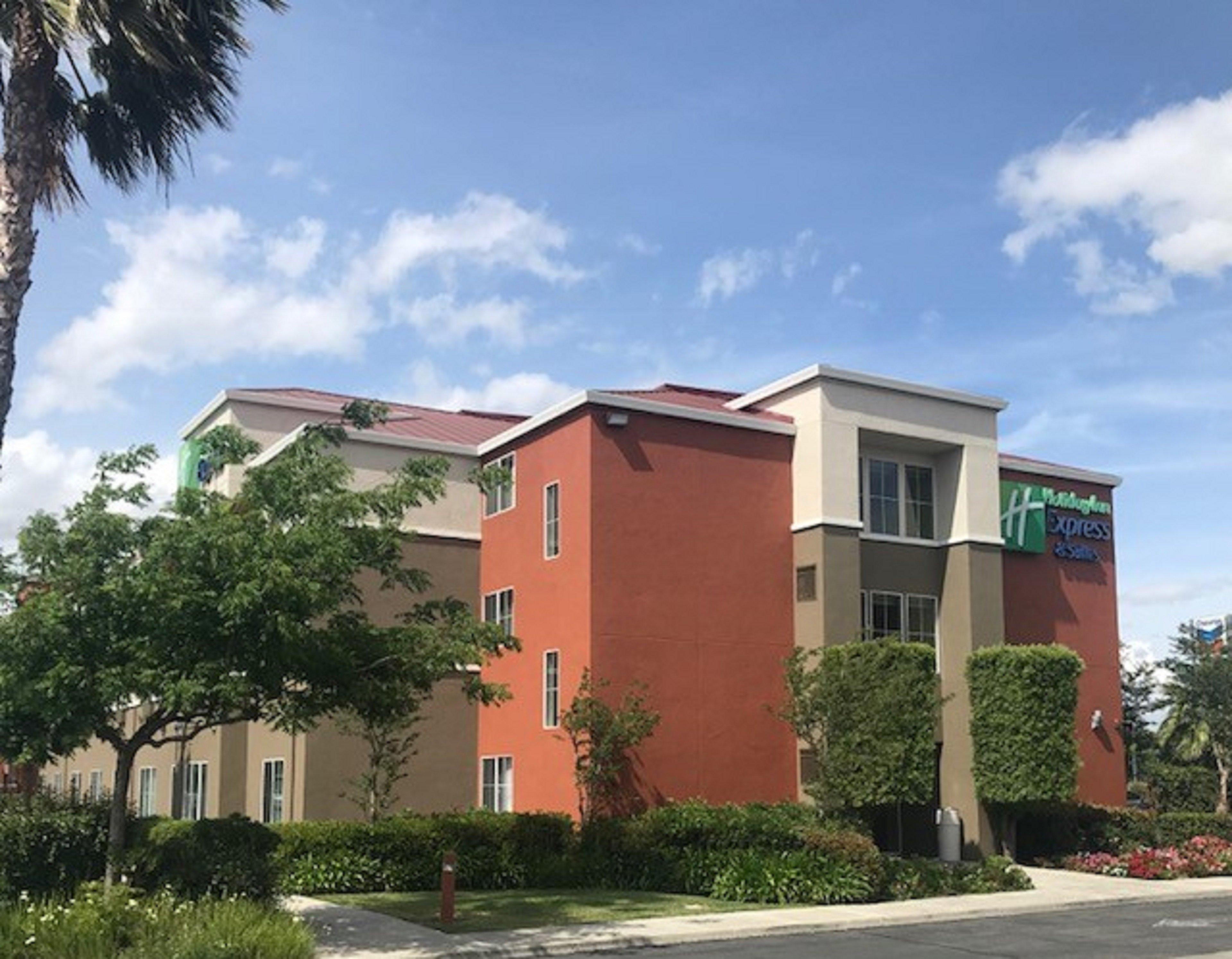 Holiday Inn Express & Suites Tracy By Ihg Εξωτερικό φωτογραφία