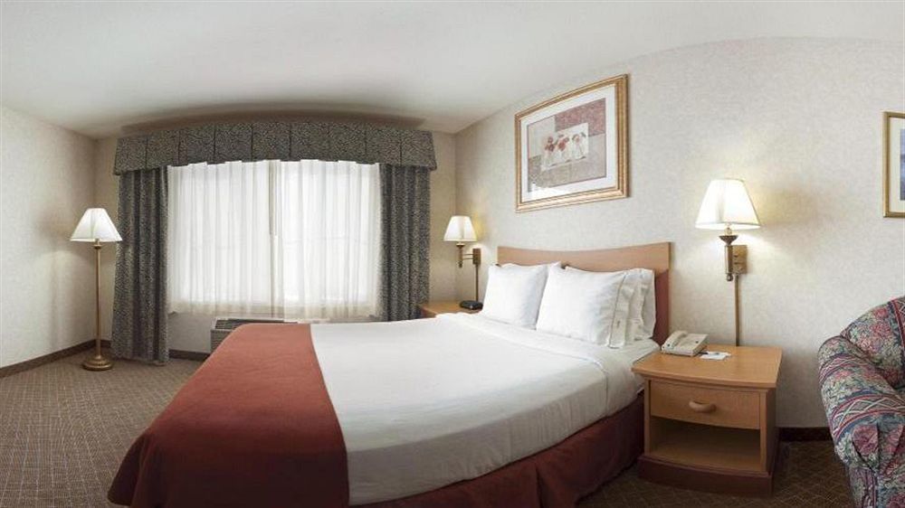 Holiday Inn Express & Suites Tracy By Ihg Εξωτερικό φωτογραφία